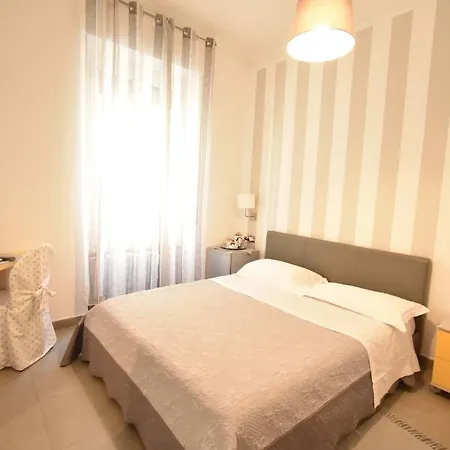 E - Rent And Le Nel Corso - Adults Only 2* La Spezia