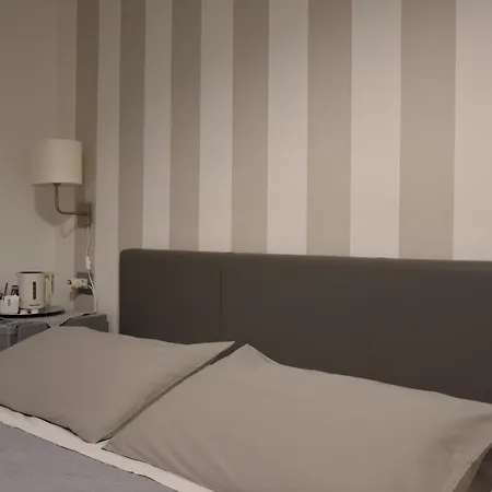 E - Rent And Le Nel Corso - Adults Only Λα Σπέτσια