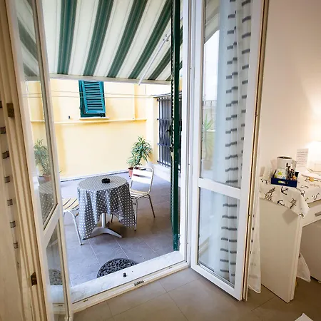 E - Rent And Le Nel Corso - Adults Only Πανσιόν