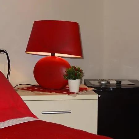 Vendégház E - Rent And Le Nel Corso - Adults Only 2*