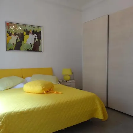 E - Rent And Le Nel Corso - Adults Only Vendégház 2*