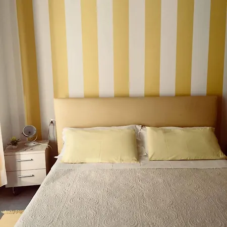 Vendégház E - Rent And Le Nel Corso - Adults Only 2*