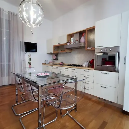 E - Rent And Le Nel Corso - Adults Only