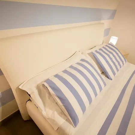 E - Rent And Le Nel Corso - Adults Only Гостьовий будинок 4*