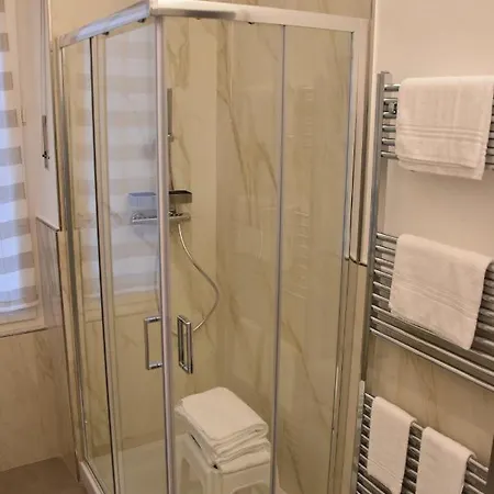 E - Rent And Le Nel Corso - Adults Only Vendégház