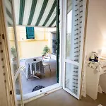 E - Rent And Le Nel Corso - Adults Only Gæstehus