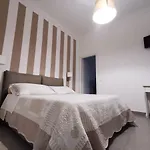 E - Rent And Le Nel Corso - Adults Only Gæstehus