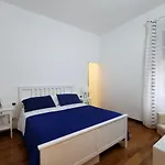 Gæstehus E - Rent And Le Nel Corso - Adults Only La Spezia