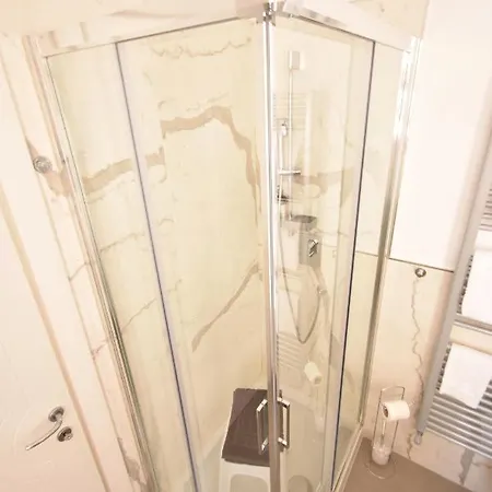 E - Rent And Le Nel Corso - Adults Only بيت ضيافة 4*