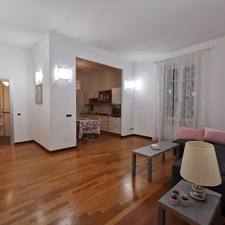 E - Rent And Le Nel Corso - Adults Only 4* Ла-Спеція