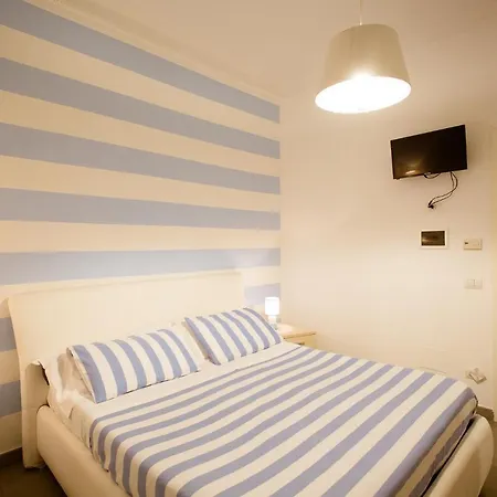 Гостьовий будинок E - Rent And Le Nel Corso - Adults Only
