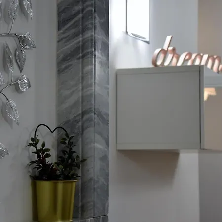 E - Rent And Le Nel Corso - Adults Only Гостьовий будинок 4*