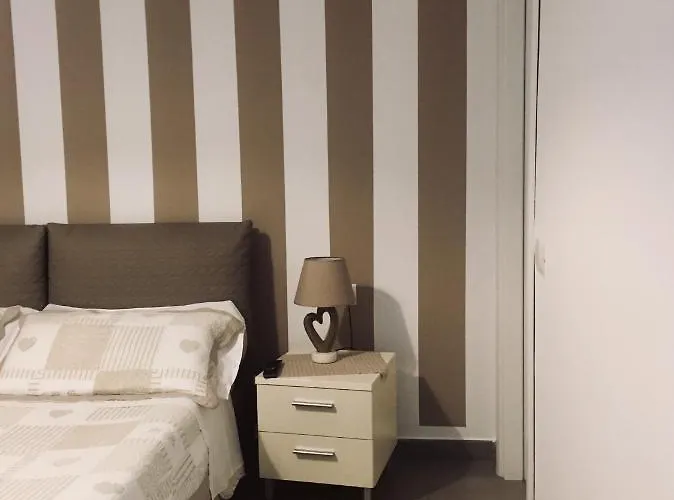 ゲストハウス E - Rent And Le Nel Corso - Adults Only ラ・スペツィア