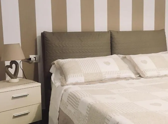 ゲストハウス E - Rent And Le Nel Corso - Adults Only