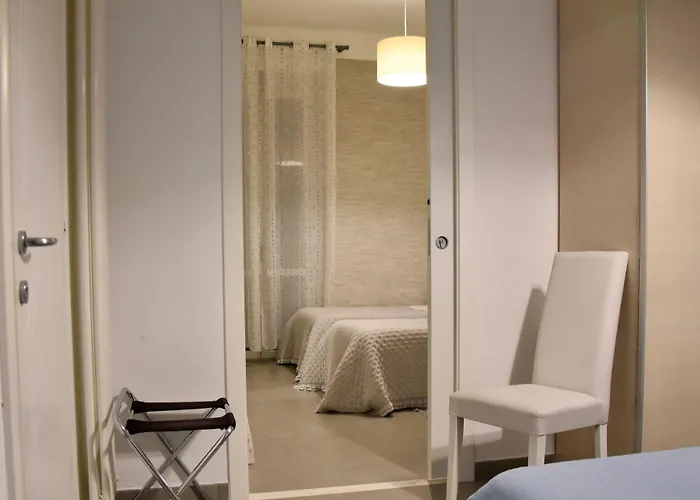 E - Rent And Le Nel Corso - Adults Only ゲストハウス