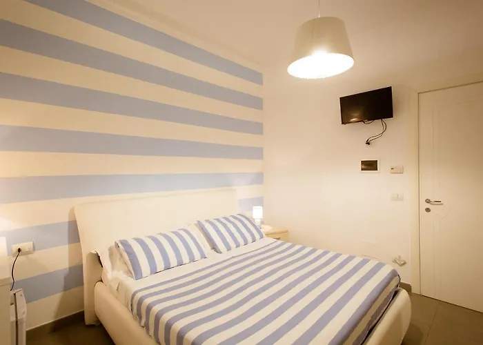 ゲストハウス E - Rent And Le Nel Corso - Adults Only