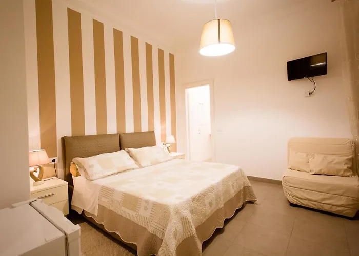 E - Rent And Le Nel Corso - Adults Only 4*